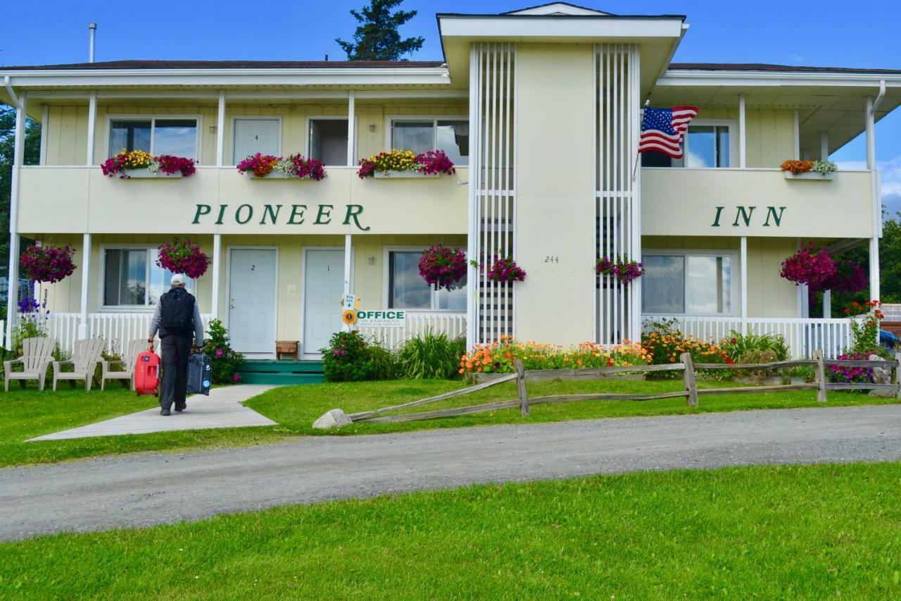 Pioneer Inn Downtown Homer Exterior photo